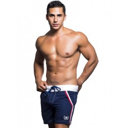 Andrew Christian gay sesso